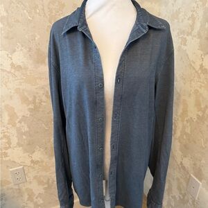 Lululemon Men's Blue Casual Button Down